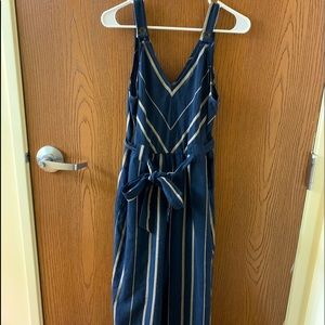 Brand: Universal thread, Size small